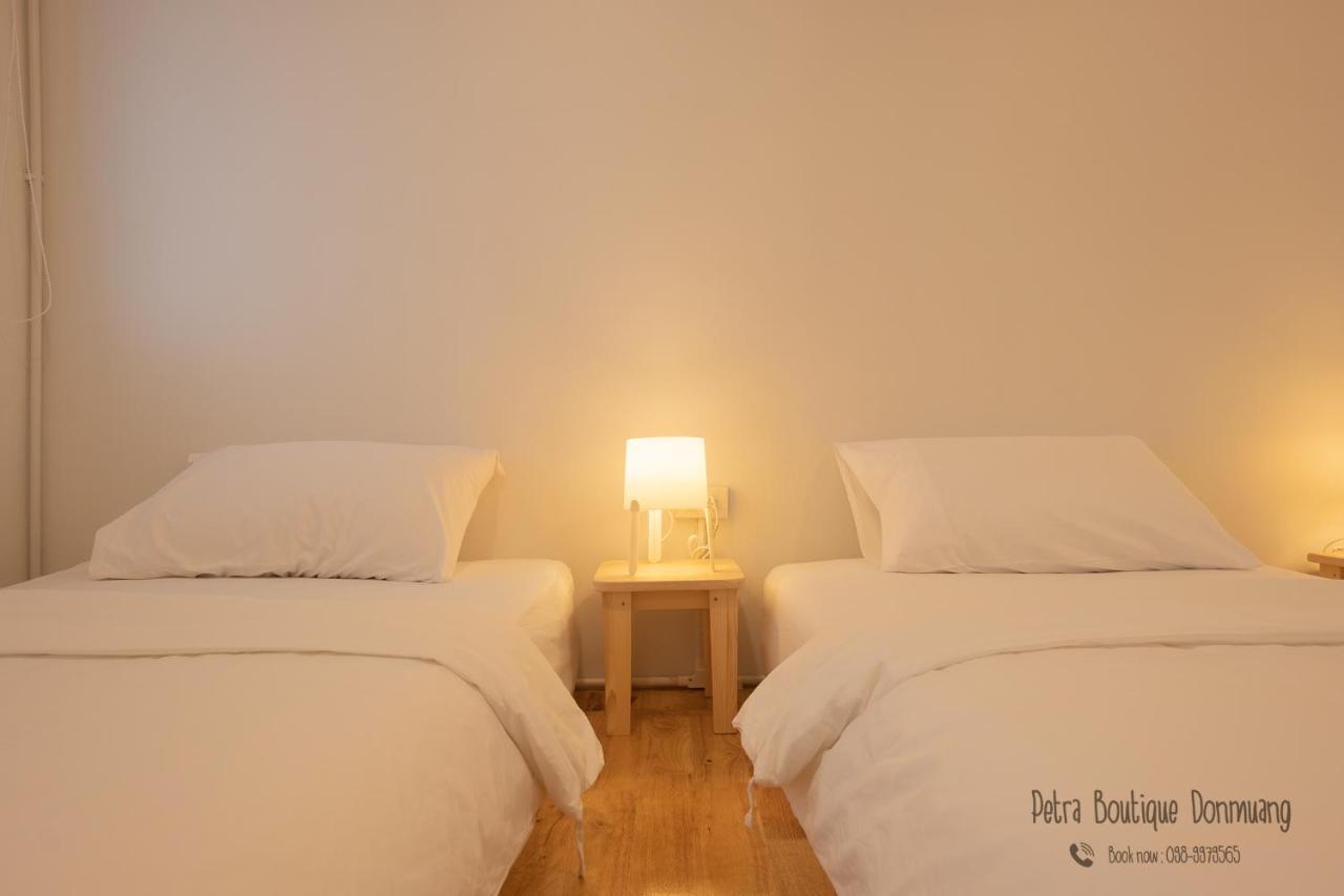 Appartamento Petra Boutique Donmuang Bangkok Esterno foto