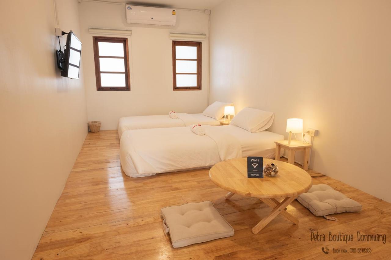 Appartamento Petra Boutique Donmuang Bangkok Esterno foto