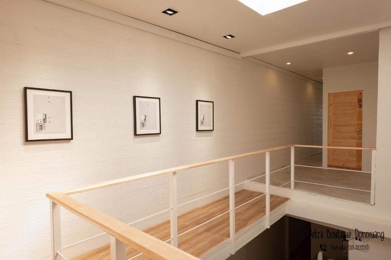 Appartamento Petra Boutique Donmuang Bangkok Esterno foto